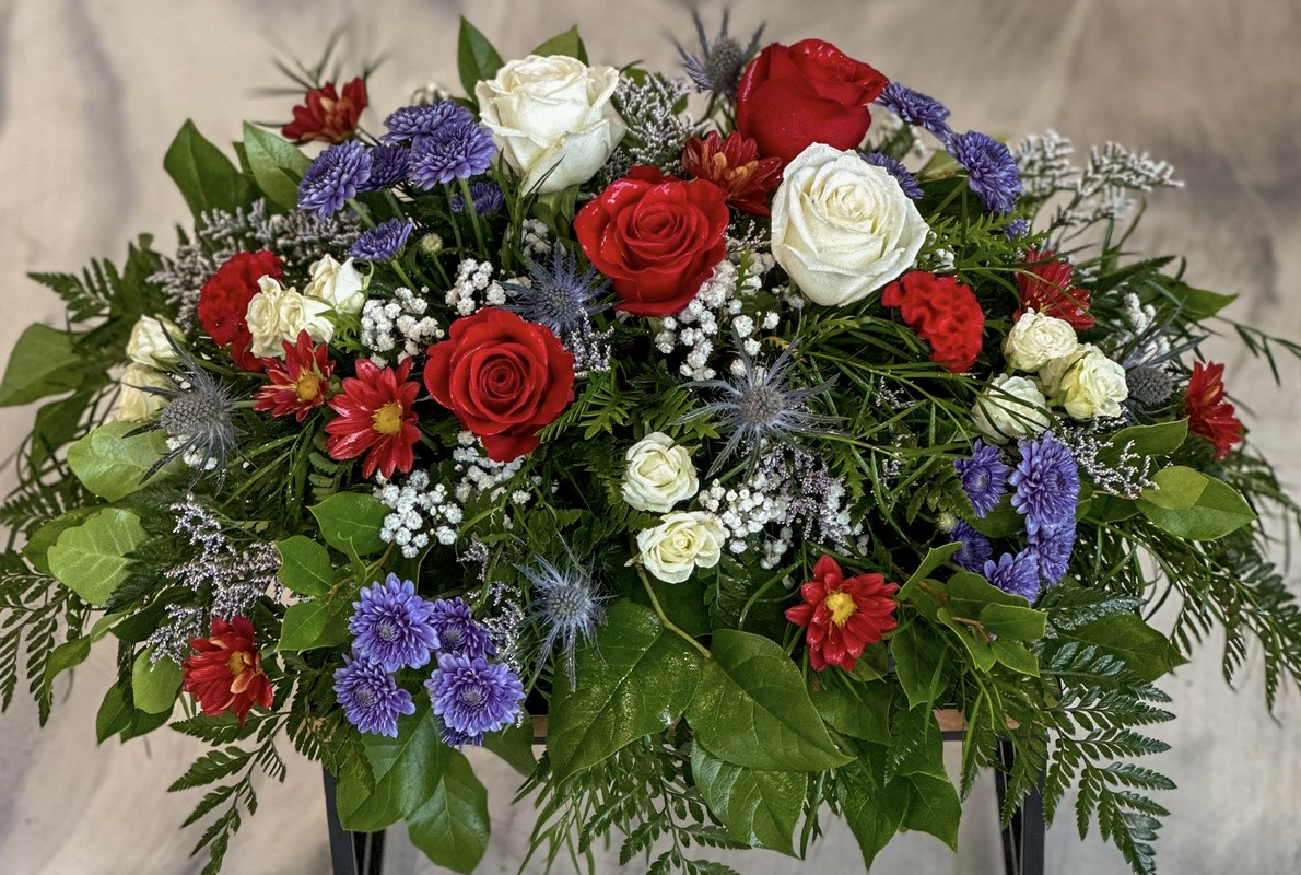 Funeral Casket Flowers from Landers Flowers 2